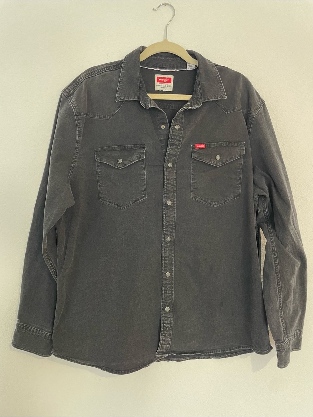 Wrangler Men's XL Pearl Snap Long-Sleeve Button-Down Shirt Washed Black